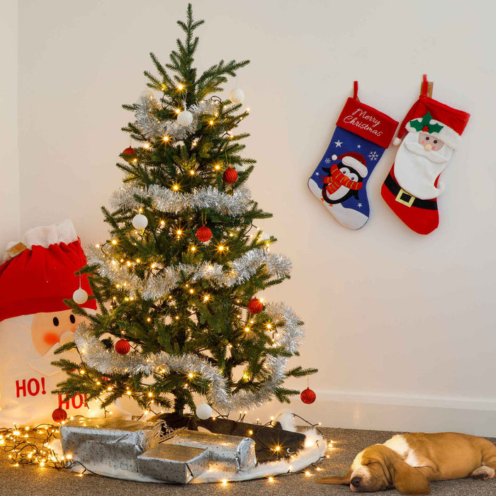 Artificial Hinged Christmas Tree, 5ft/150cm with 750+ PE Tips & PVC Interior - DH44